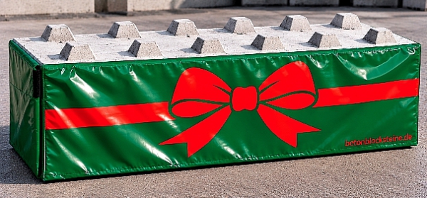BLOCKOCOVER Geschenk - die Binde für Betonblocksteine, die Ihren Weihnachtsmarkt festlicher erscheinen lässt.